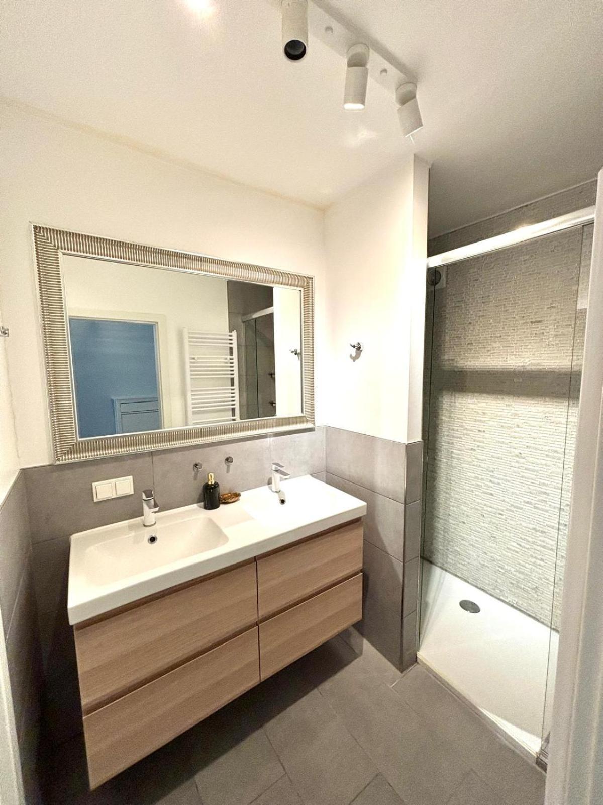 Beautiful Two Bedroom Apartment In Luxembourg City Center Экстерьер фото